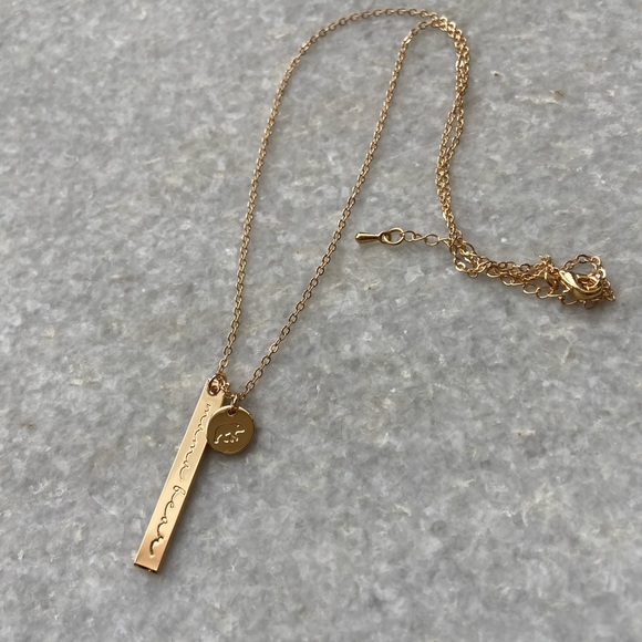 Mama bear bar and disk necklace - Picture 3 of 5